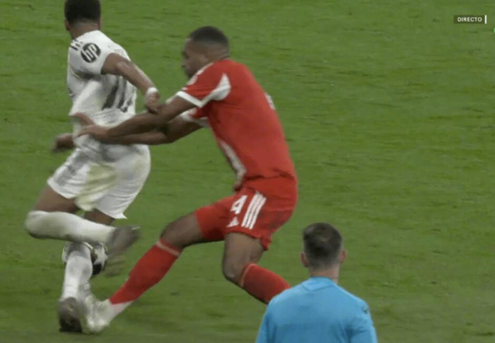 开云-前西甲裁判称拜仁后卫塔对姆巴佩犯规应判红牌|基利安·姆巴佩|皇马|马特乌-拉奥斯|欧冠|皇家马德里_新浪体育_新浪新闻